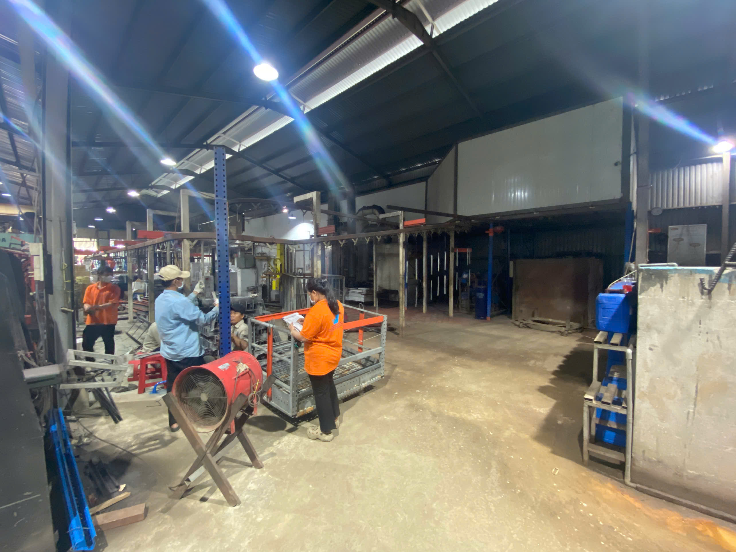 Powder coating line 1.jpg